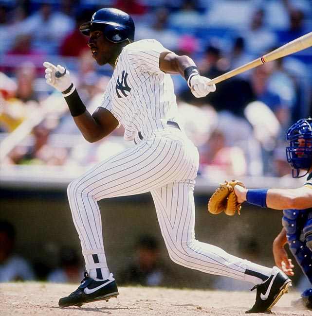 1992-yankees-brewers-roberto-kelly.jpg